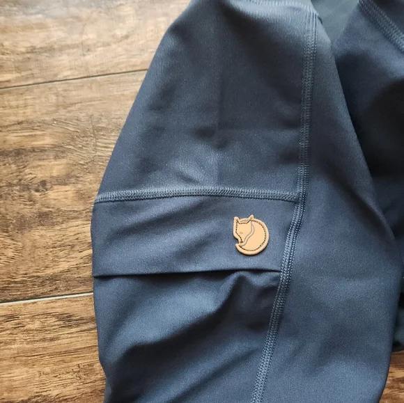 PRICE FIRM Fjallraven Abisko Trail Tight - Picture 12 of 16